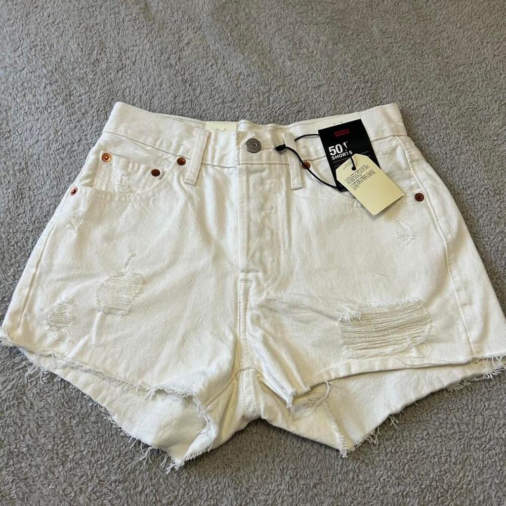 Woman Levis 501 denim shorts high rise shorts SZ 25 NWT